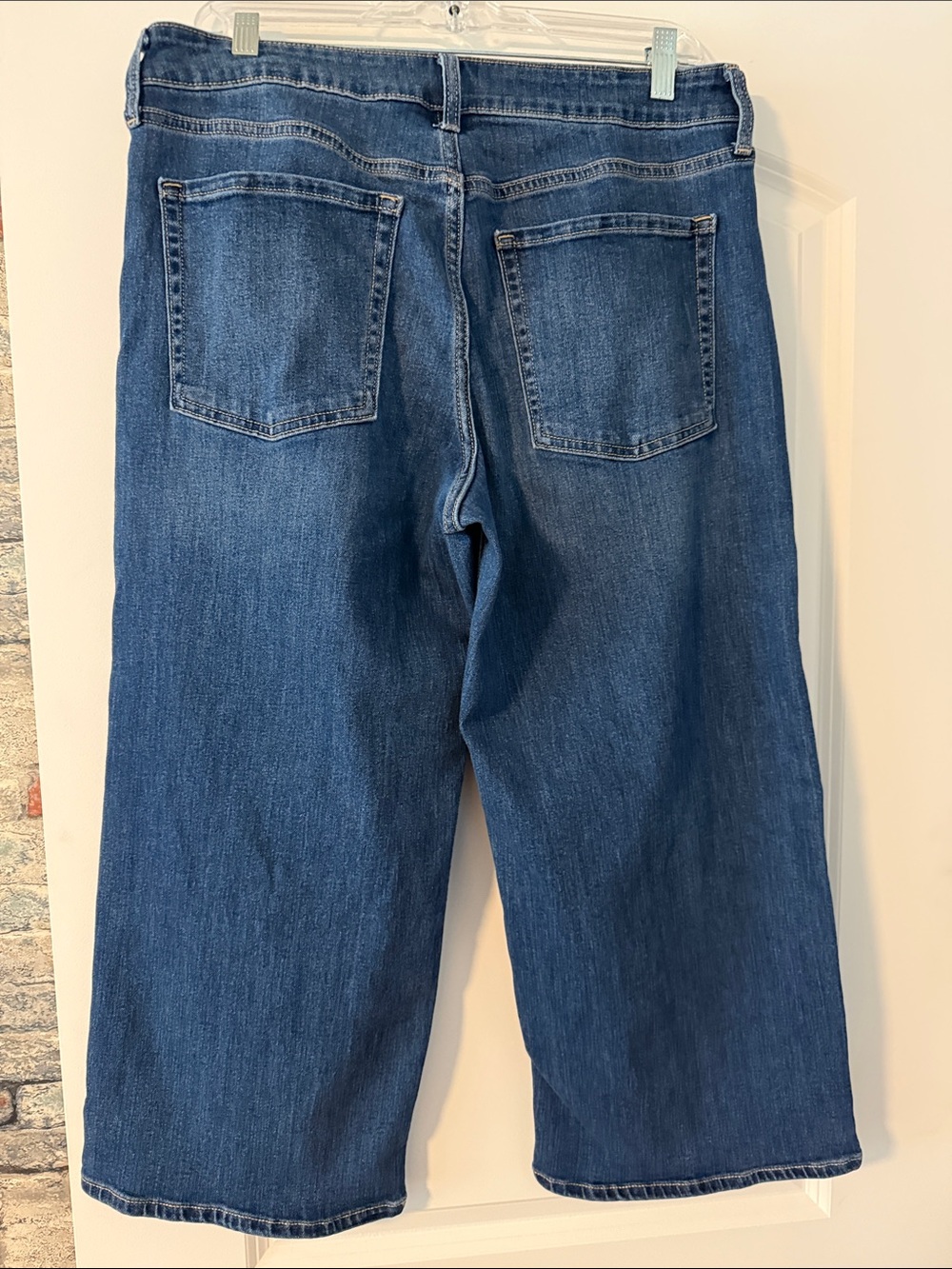 Old Navy Dark Blue Cropped Wide-Leg Jeans - Picture 2 of 2